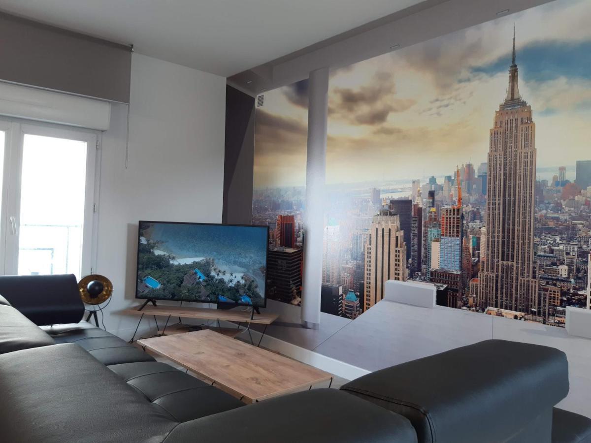 Appartement Renove Le New-York En Centre Ville - Terrasse Et Parking - Non Climatise La Roche-Chalais Екстер'єр фото